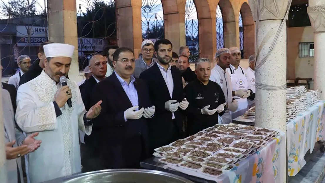 Haliliye Belediyesi’nden Binlerce Vatandaşa Geleneksel Tirit İkramı