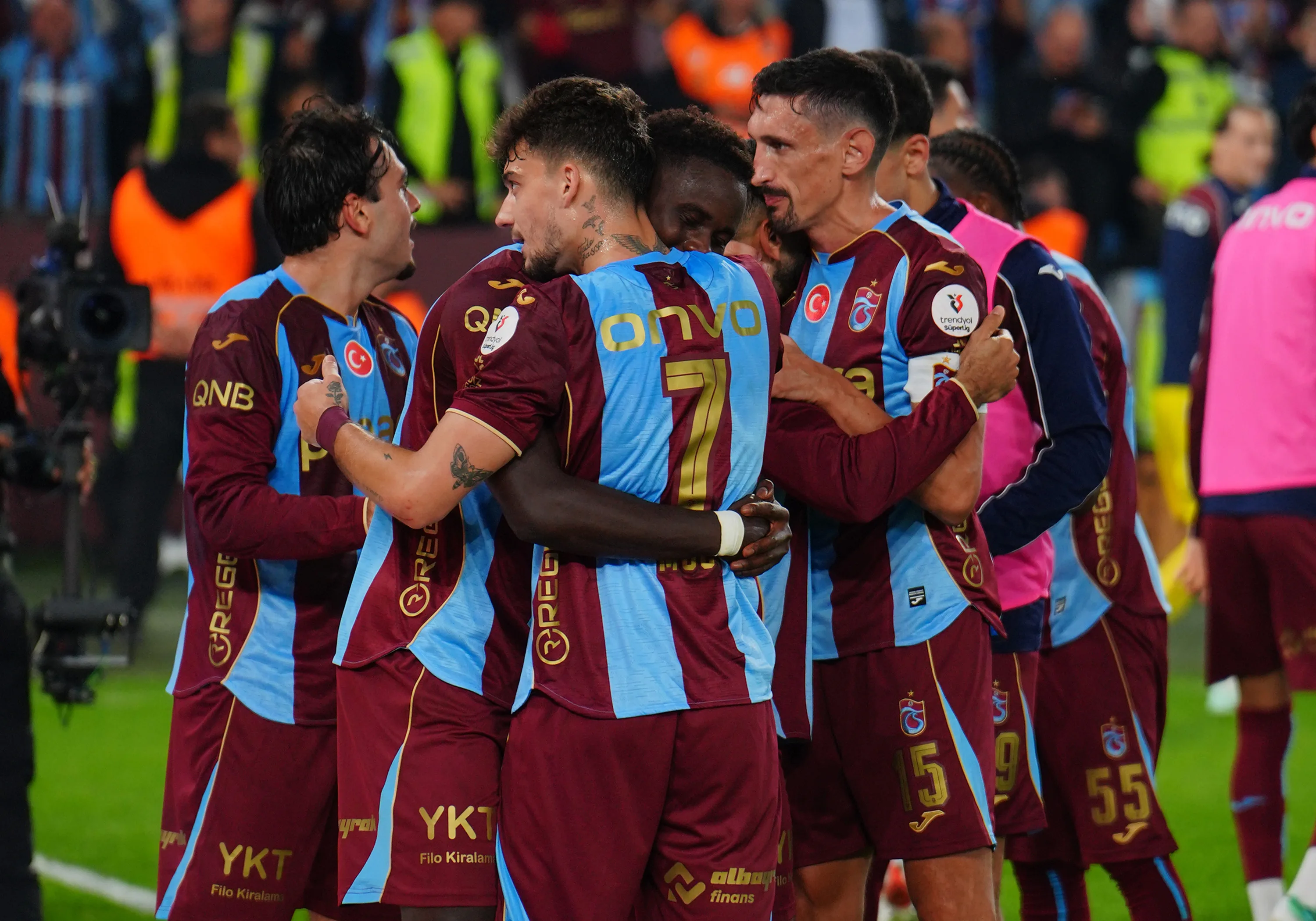Trabzonspor’dan Beşiktaş’a 2-0’lık Darbe! Bordo-Mavililer Derbiyi Kazandı